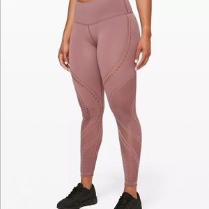 Lululemon Reveal Tight Precision